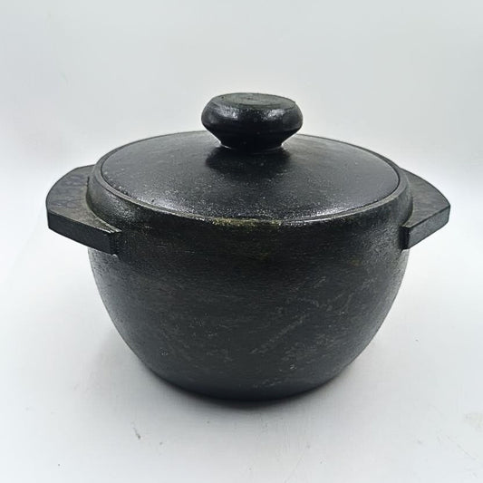 1.6 – 1.8 liter Cook & Serve Pot Handmade Natural Soapstone / Kalchatti | Open Fire and Gas Stove Compatible | Pre-Seasoned | With Lid