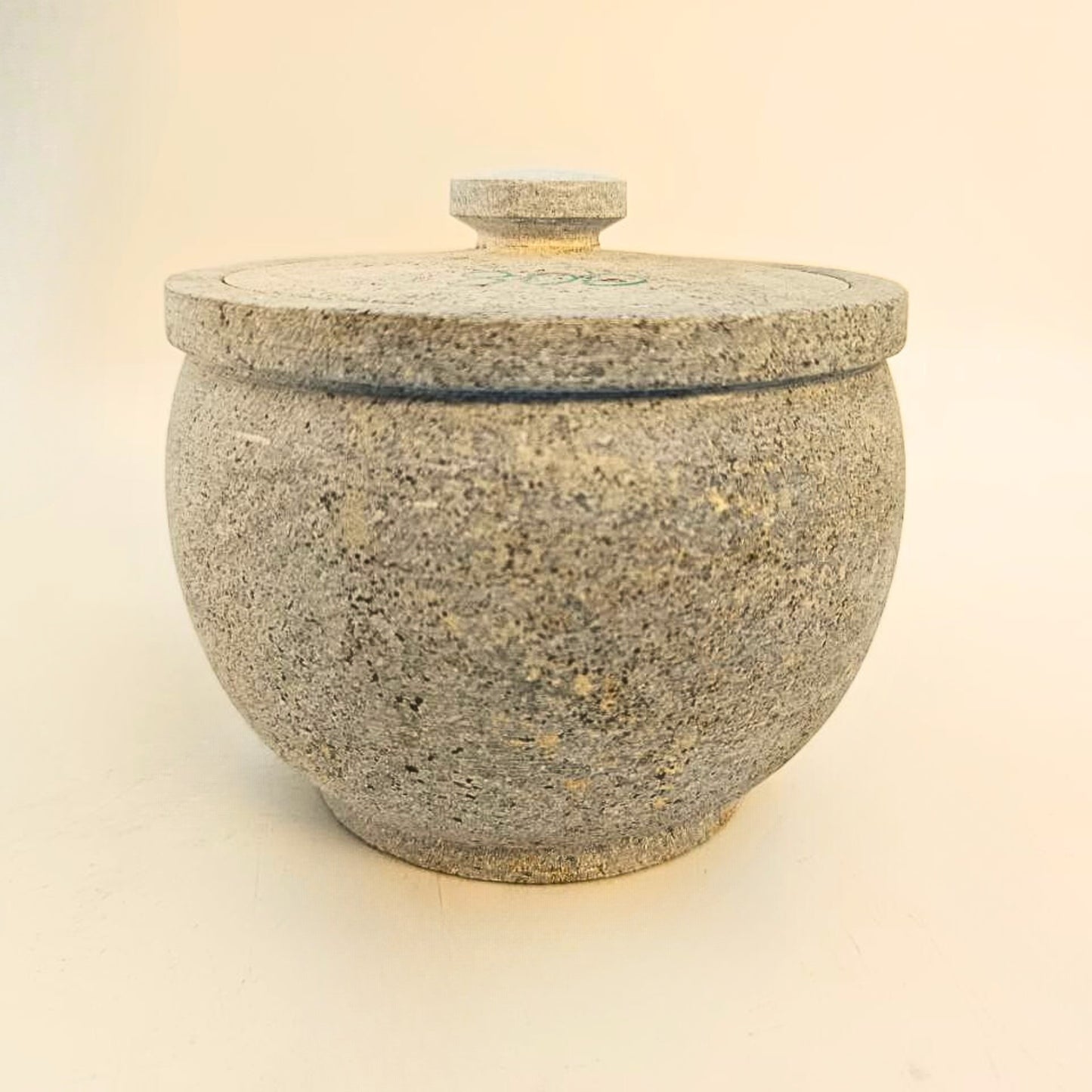 900 ML - 1 Liter Soapstone Curd Pot | Traditional Storage for Fresh, Creamy Curd.